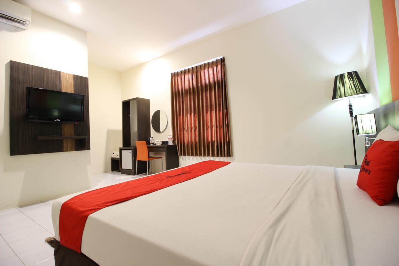 Reddoorz Plus Near Keraton Yogyakarta 2 Dış mekan fotoğraf