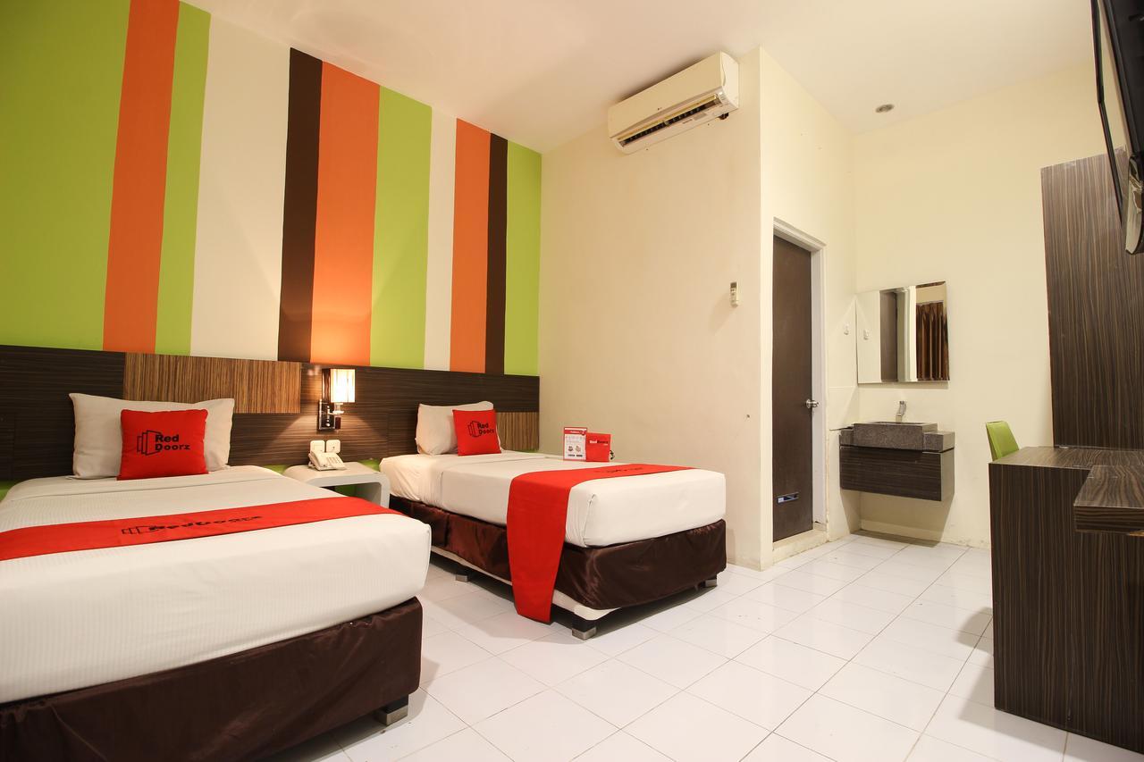 Reddoorz Plus Near Keraton Yogyakarta 2 Dış mekan fotoğraf