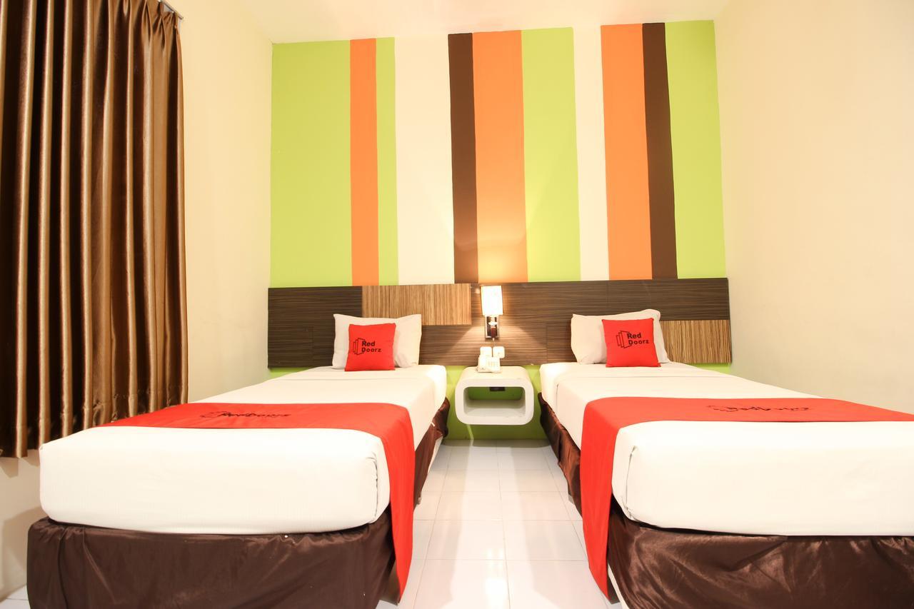 Reddoorz Plus Near Keraton Yogyakarta 2 Dış mekan fotoğraf
