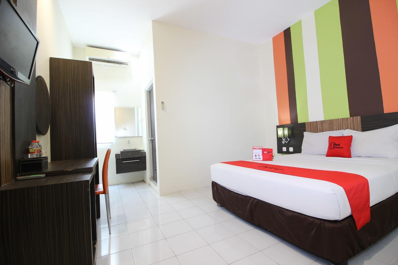 Reddoorz Plus Near Keraton Yogyakarta 2 Dış mekan fotoğraf